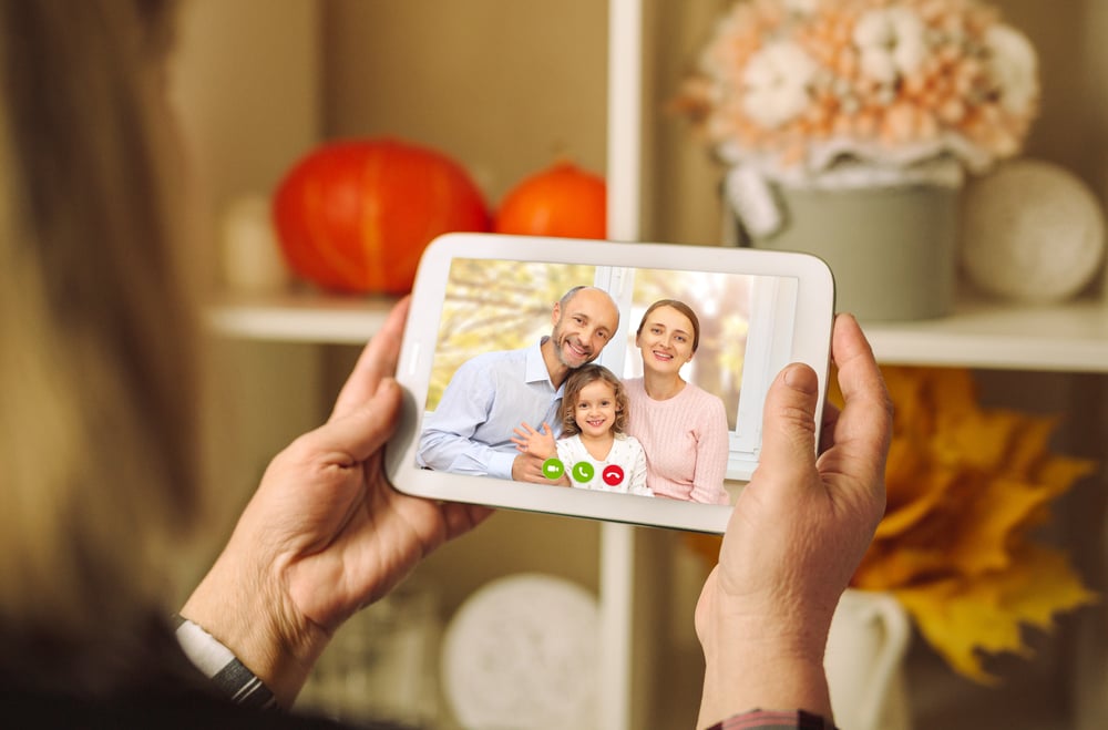 How to keep in touch with family that is far away